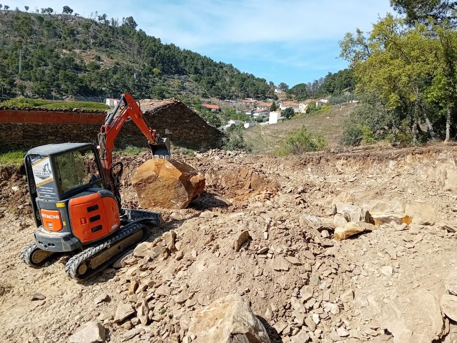 Mini giratória Hitachi u38