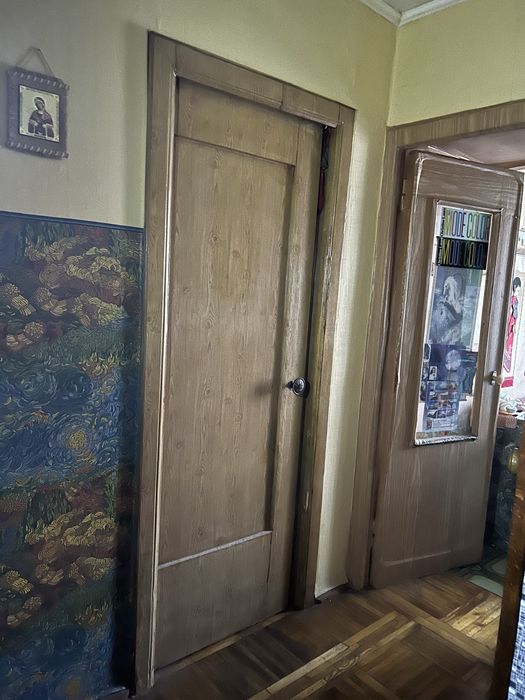 Продам 2ох кімнатну квартиру на Черемушках