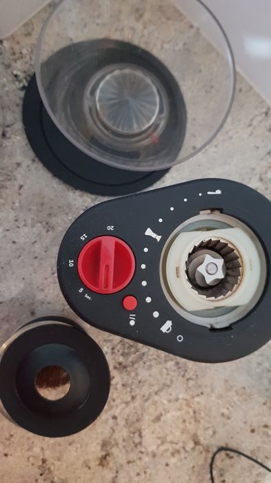 Młynek elektryczny do kawy  Żarnowy Bodum