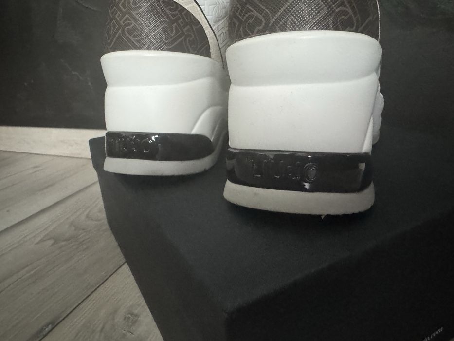 Sneakersy damskie LiuJo - 40