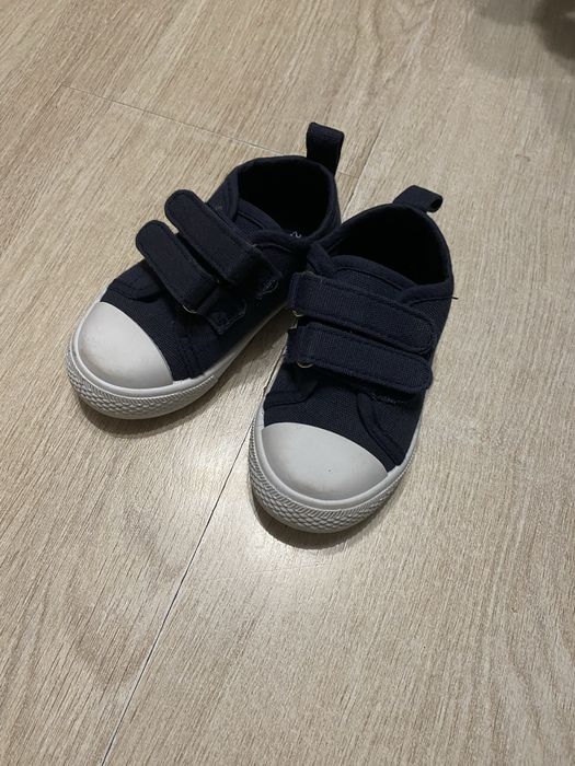 Дитячі кеди 22 розміру, 15 см стопа