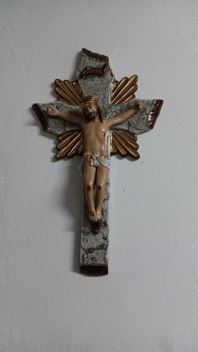 Crucifixo em marfinite