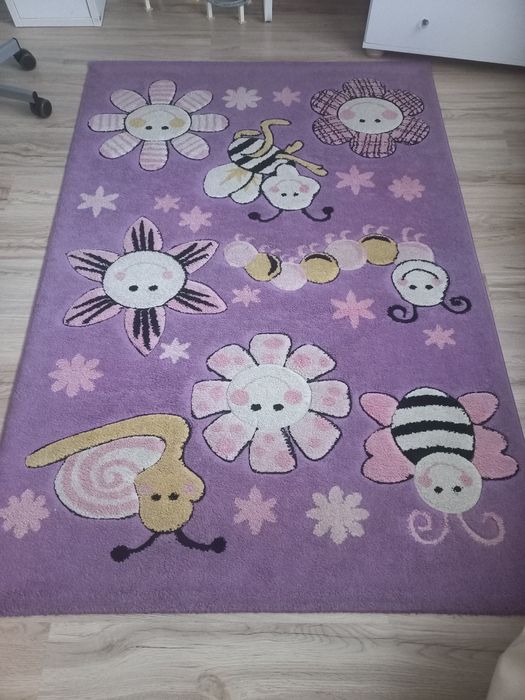 Sprzedam dywan dziecięcy