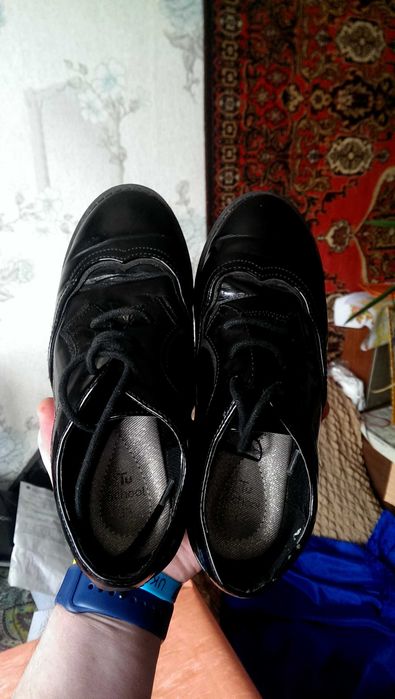 Туфельки на мальчика в прекрасном  состоянии  19 см. Tu School