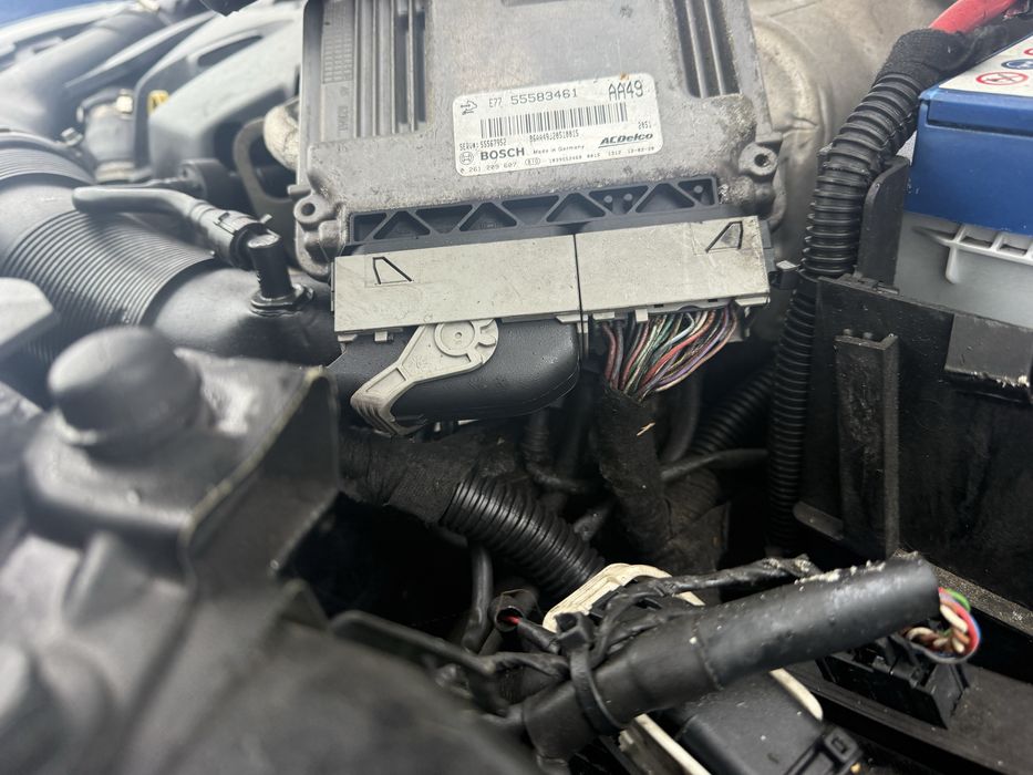 Opel insignia A sterownik silnika OPC 325KM wiązka ecu