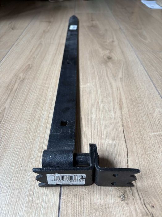 Zawias pasowy czarny 800 mm + zaczep przykręcany ozdobny 16 mm