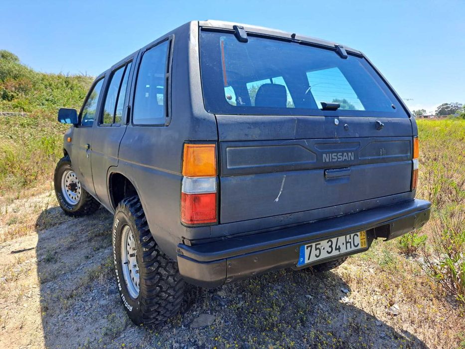 Nissan Terrano 1 (5 portas)