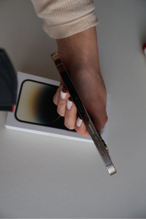 iPhone 14 pro, jak nowy