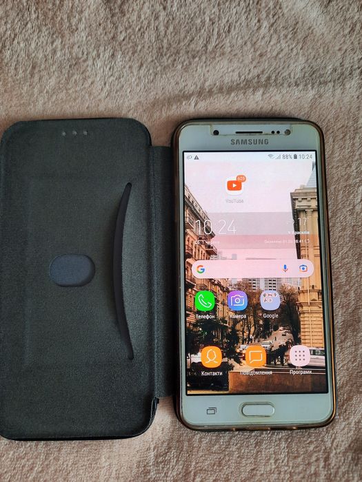 Мобільний телефон Samsung Galaxy J5(6) 16GB