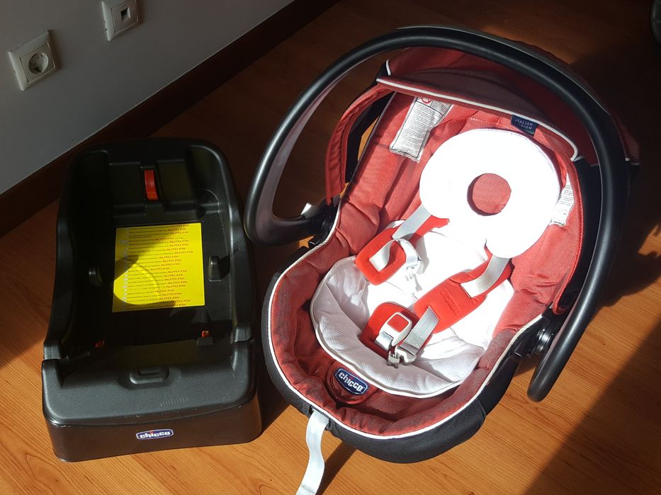 Carrinho de bébé, Ovinho e Alcofa da Chicco Trio Living