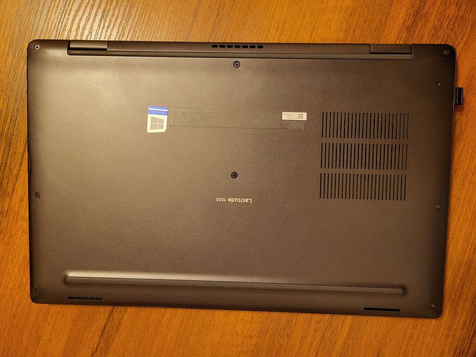 Ноутбук бізнес серії Dell Latitude 7520