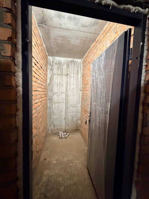 Оренда комора кладова в підвалі ЖК Акварелі-2 Вишневе 2,8 і 5,4 кв.м