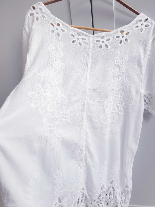 Bbluzka koszula t-shirt z bogatym haftem 34 36 Made in Italy