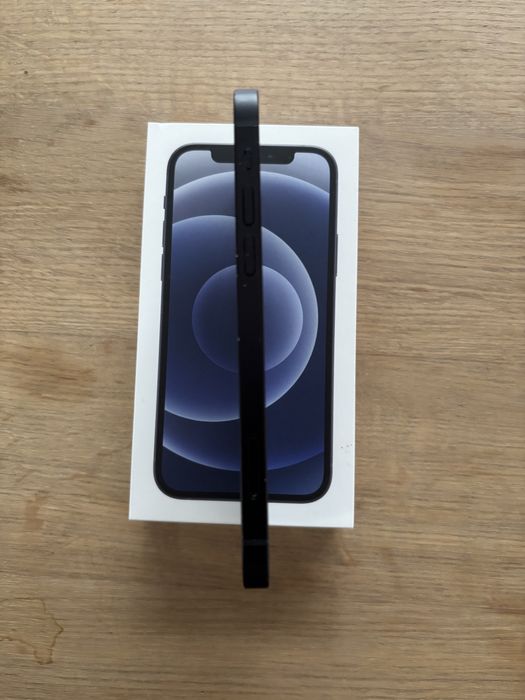 iPhone 12 szuka nowego właściciela!