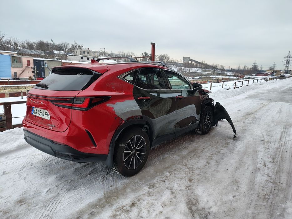 Lexus Nx 350H Premium 2024 Red 2.5L