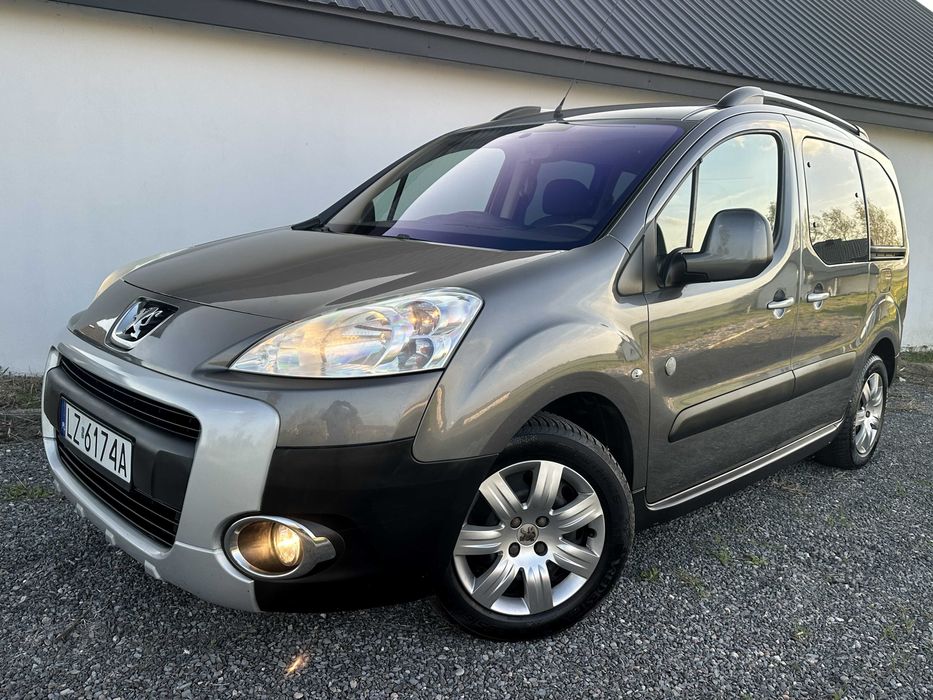 PEUGEOT PARTNER TEPEE 1.6 Benzyna Klimatronic Tempomat Hak ZADBANY !