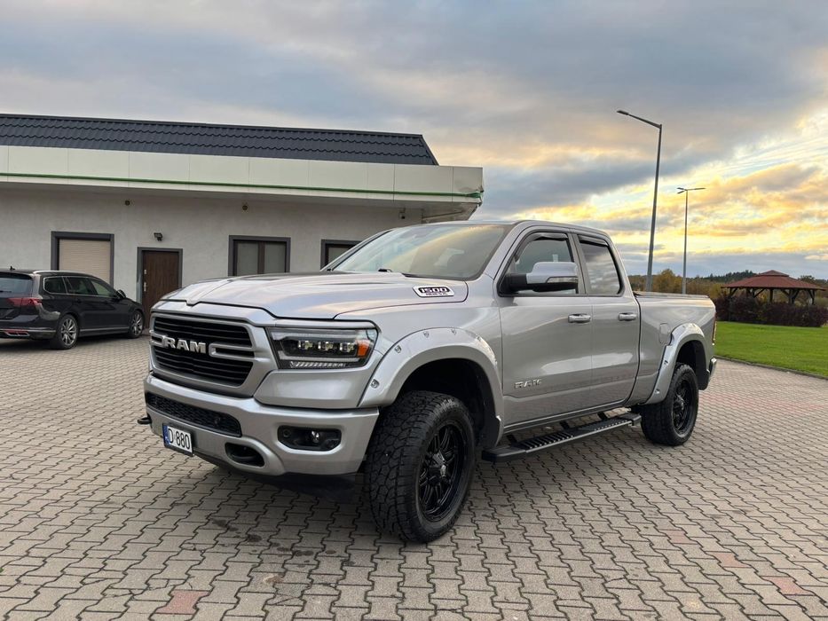 Ram 1500 BIGHORN 4x4