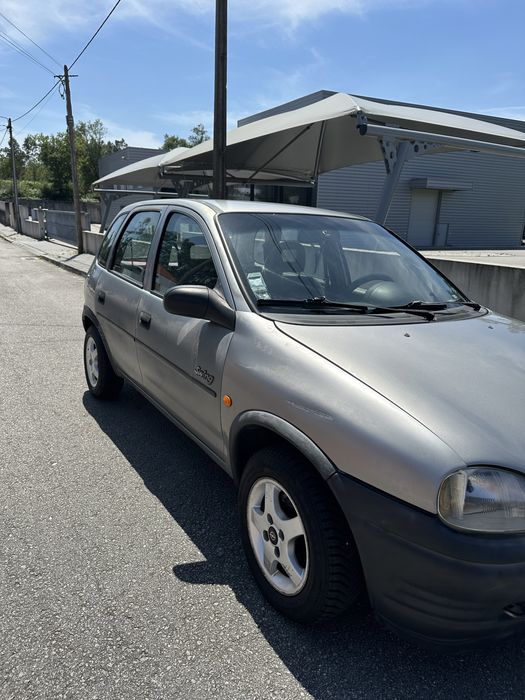 Opel corsa 1.2 gasolina