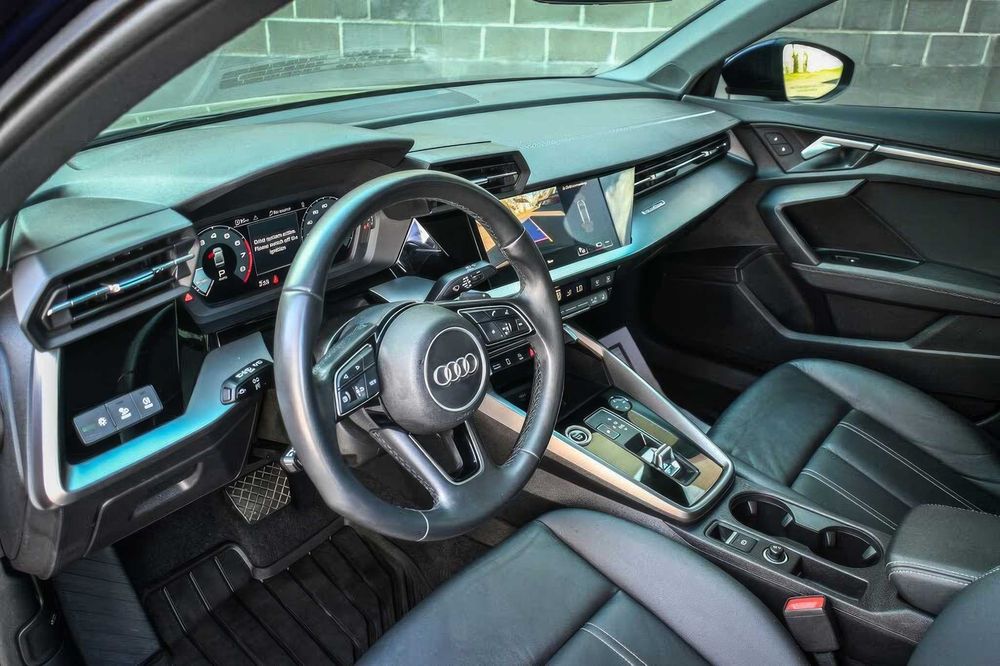 Audi A3      2024