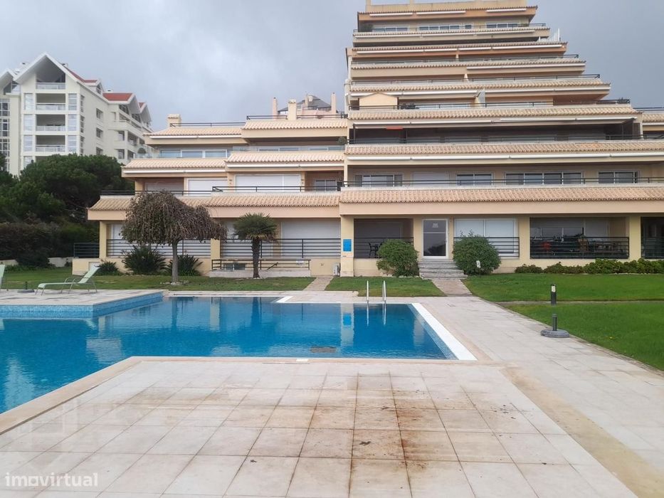 Apartamento T2 com jardim, Cascais