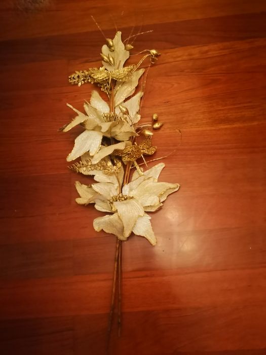 Arranjo floral para jarrão.