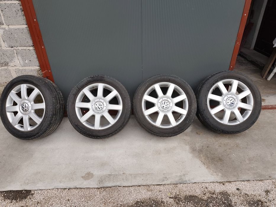 Felgi z oponami 215/55/17 Golf.Passat.Touran
