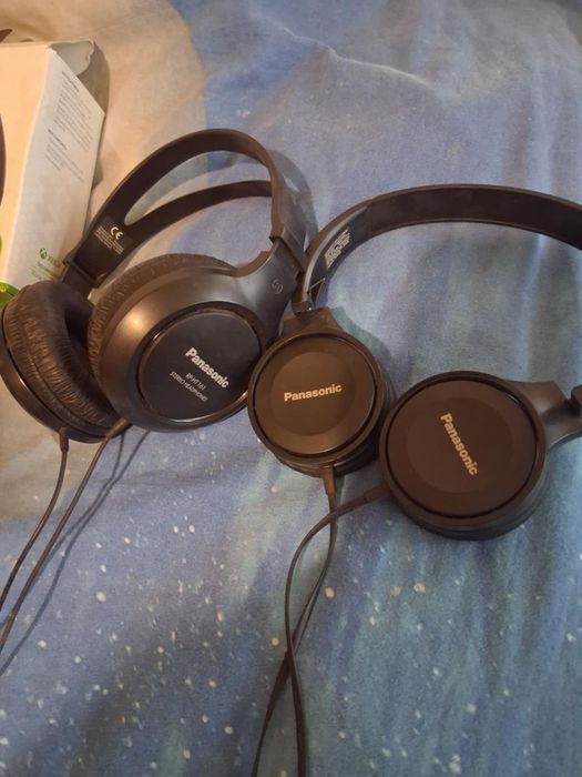 Pad bezprzewodowy do Xboksa + 2 pary słuchawek Panasonic