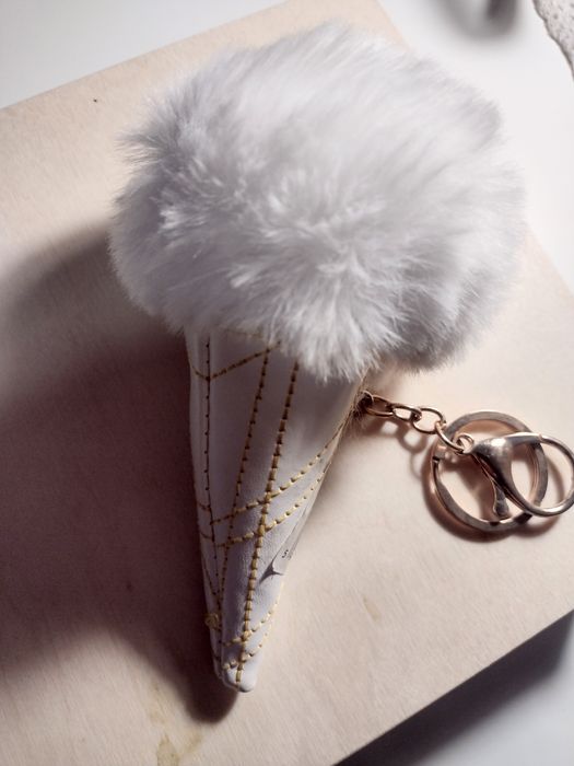 Nowy Brelok breloczek Lód