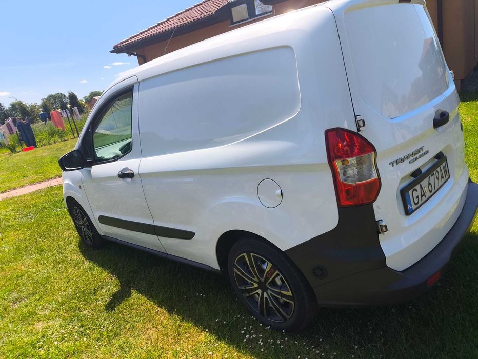 ford transit courier