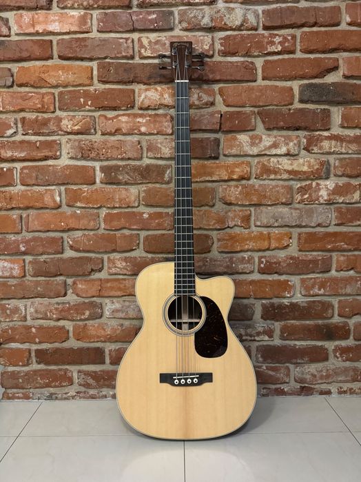 Gitara basowa Martin BC-16E