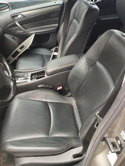 Mercedes W203 kombi fotele skórzane tapicerka boczki