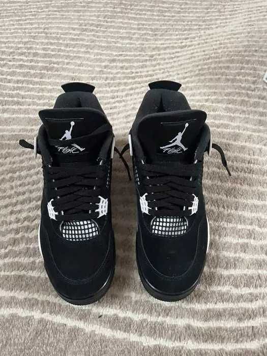 Jordan 4 Retro White Thunder R.42