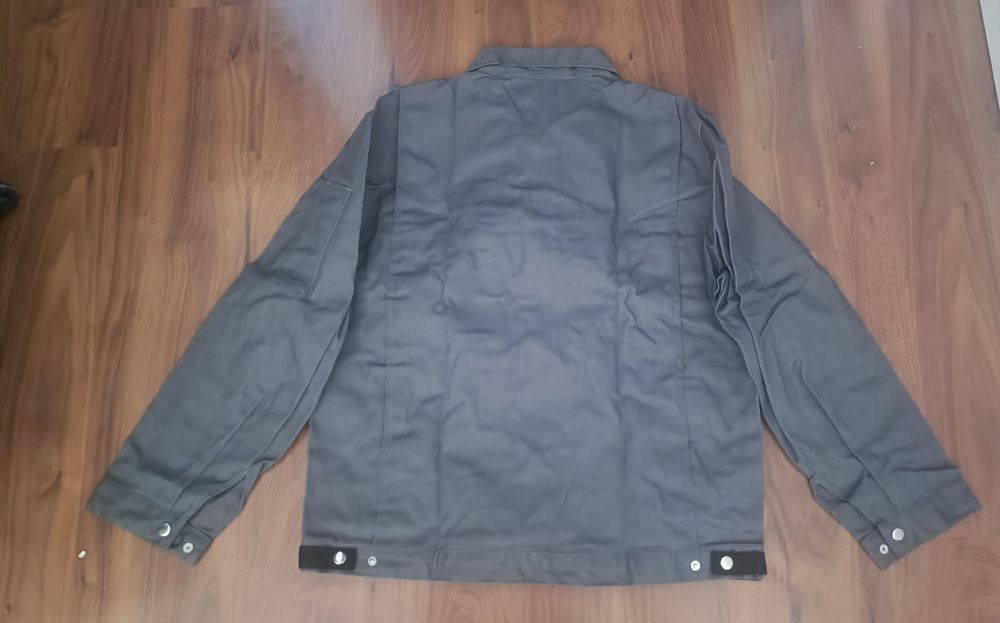 Jaqueta (20€) e bermuda (14€) de trabalho para homem da REINDL