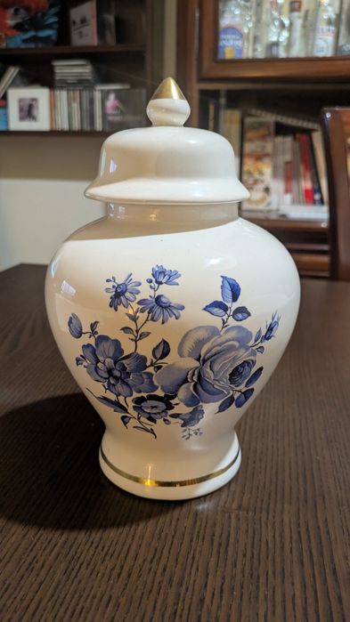 Pote de porcelana