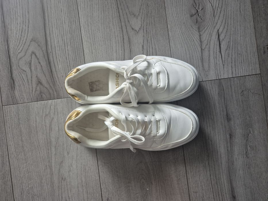 Buty 38,5 białe Fashion
