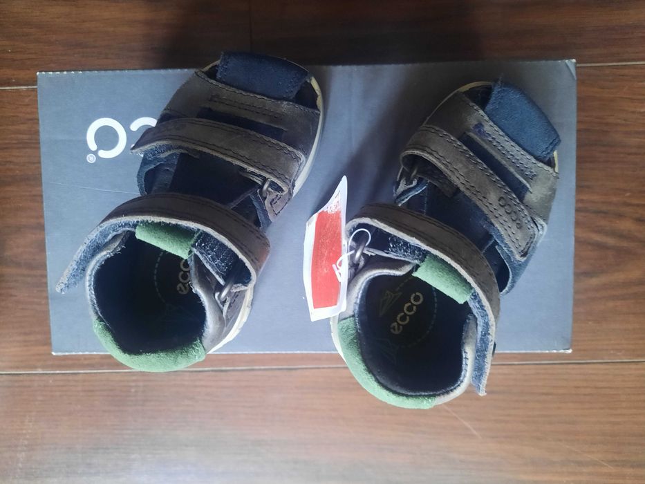 Новые кожаные босоножки ECCO с закрытой пяткой мальчику, оригинал, 19