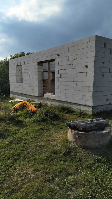 Продам будинок80,5 кв.м,земельна ділянка 12,3сотки,колодязь,380Вт,торг