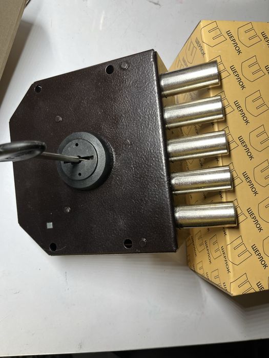 Замок накладний Шерлок сувальдний 06.51