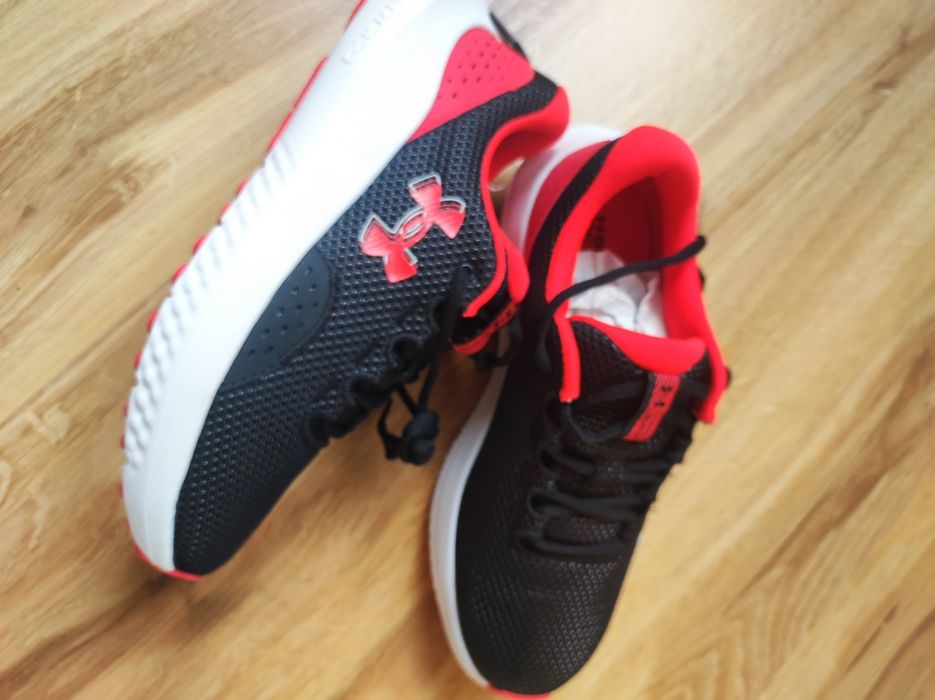 Buty Sportowe Charged