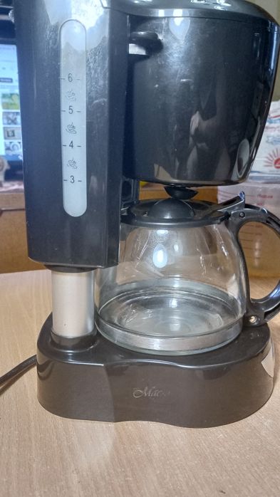 Продаю капельную кофеварку Maestro.