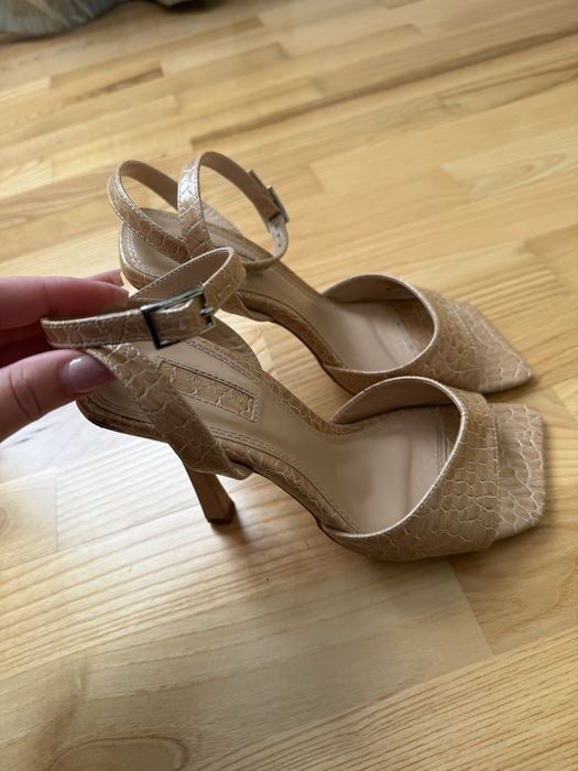 Туфлі, босоніжки top shop