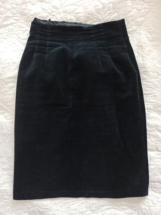Spódnica czarna z bawełnianego aksamitu rozmiar XS