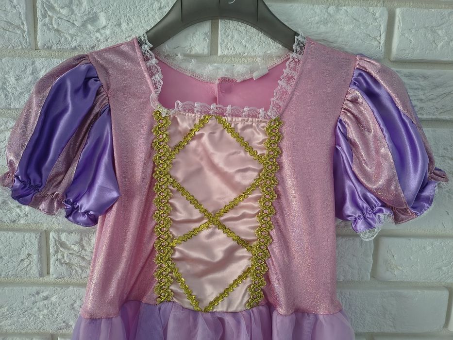 Strój Roszpunki rozm. 128-134 Księżniczki