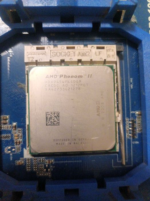 комплект ASRock N68C-S UCC+Phenom II X4 945 3.0 GHz +озу 6gb
