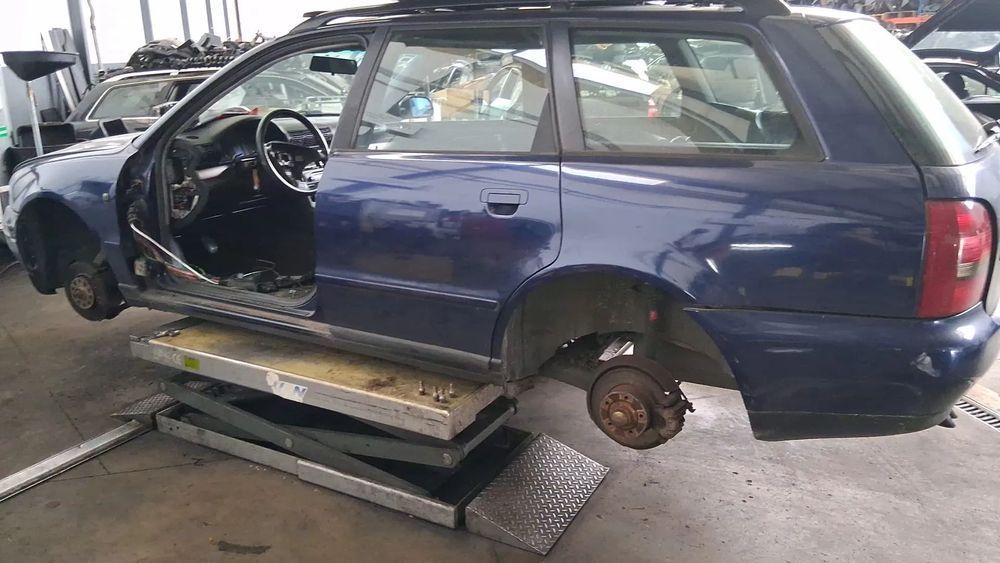 Portas Audi A4 Avant 1.9 tdi 110cv de 1998