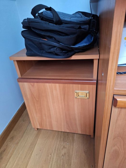 Sprzedam zestaw mebli