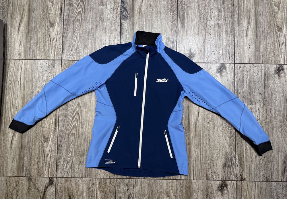 Damska kurtka biegowa SWIX model PROFIT Revolution GORE WINDSTOPPER  L