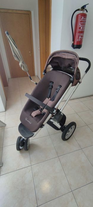 Carrinho de bebé Quinny
