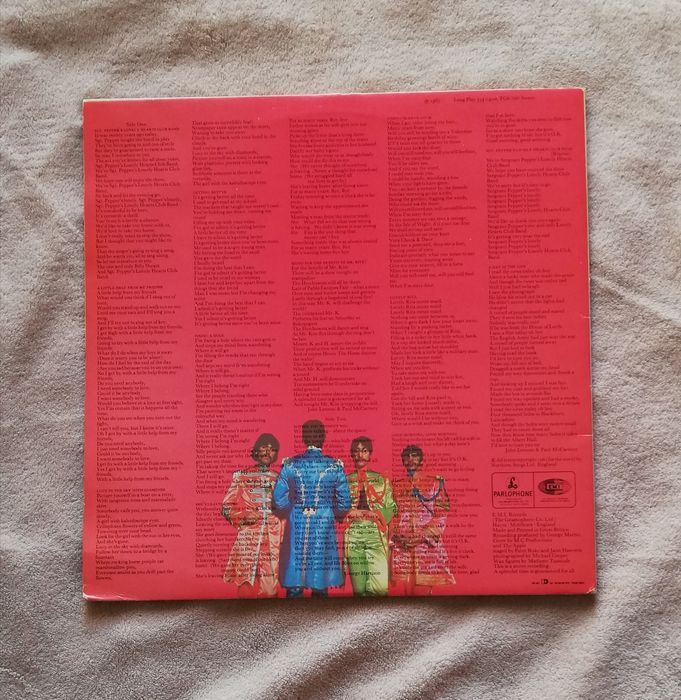 The Beatles : St. Peppers lonely hearts  (LP)