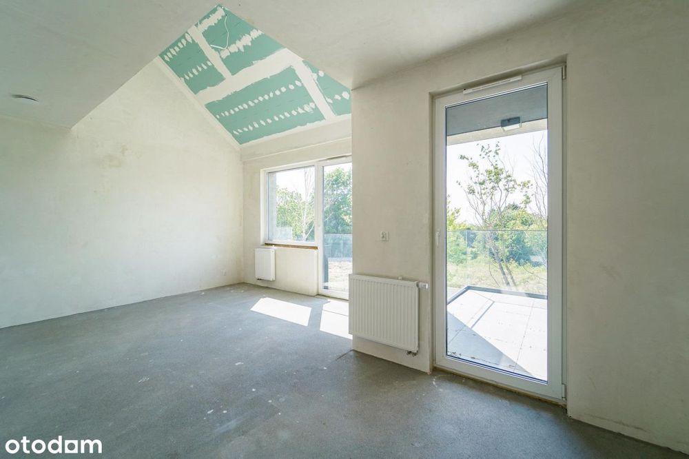 Dwupoziomowy,4-pokojowy apartament z antresolą